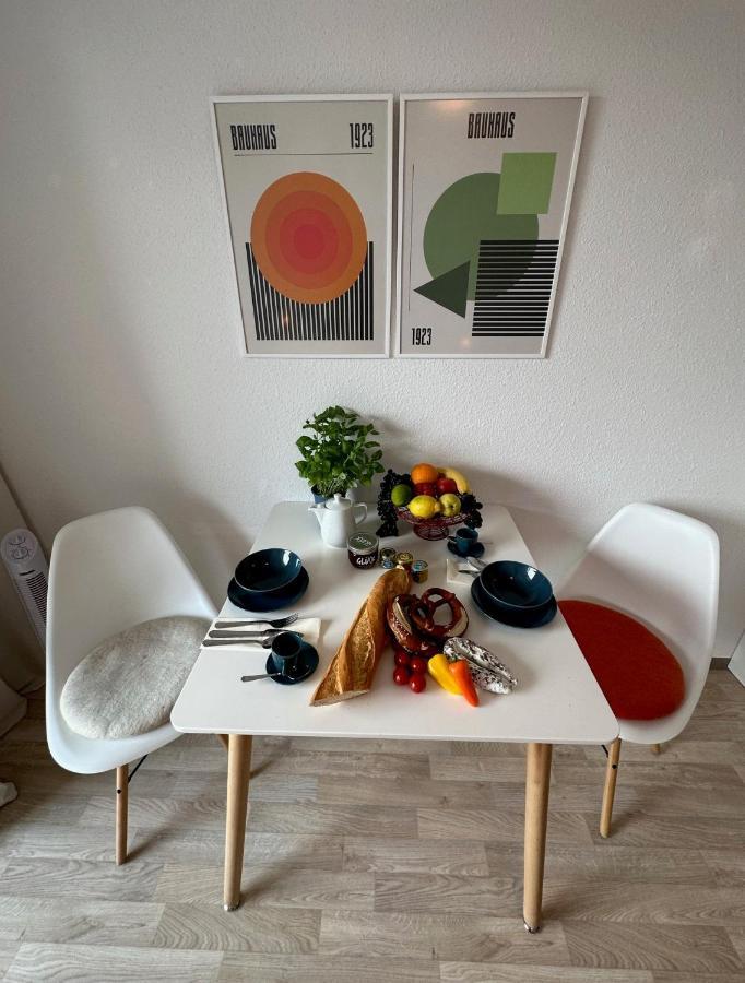 Stilvolles Und Modernes Appartement Mit Sonnigem Balkon In Flughafen- Und Messenaehe 31 Leinfelden-Echterdingen Buitenkant foto